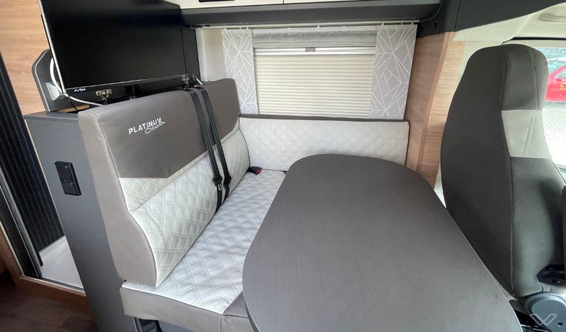 Knaus SKY Ti 650 MEG